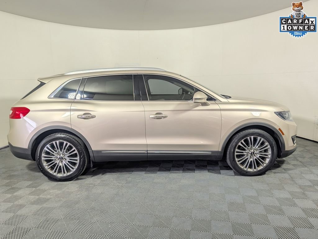 Used 2017 Lincoln MKX Reserve w/ Lincoln MKX Climate Package image 2
