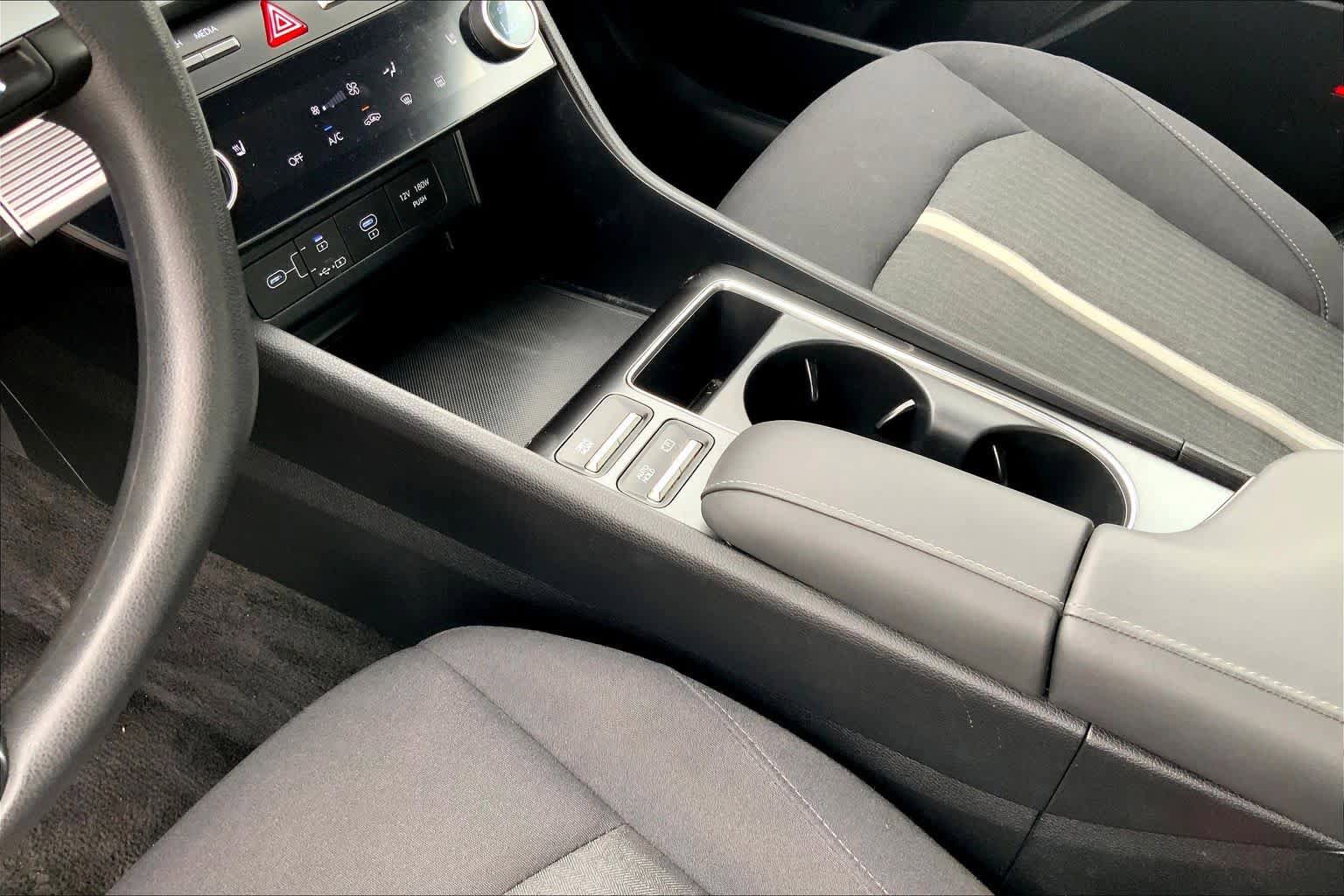 Used 2025 Hyundai Sonata SEL FWD image 17