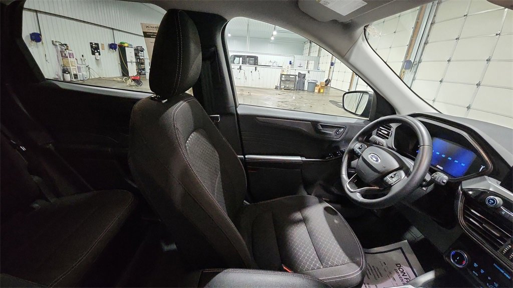 Used 2024 Ford Escape Active image 13