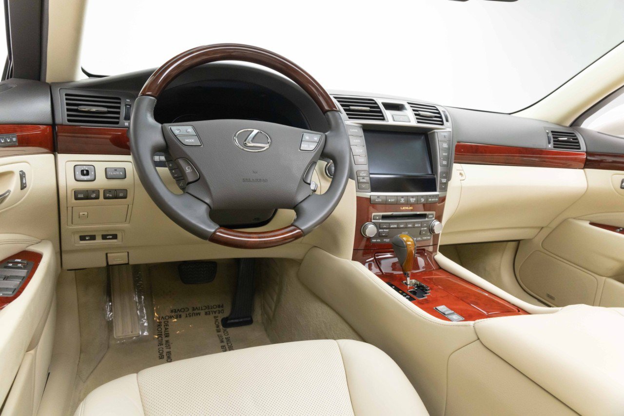 Used 2012 Lexus LS 460 w/ Luxury Value Edition RWD image 6