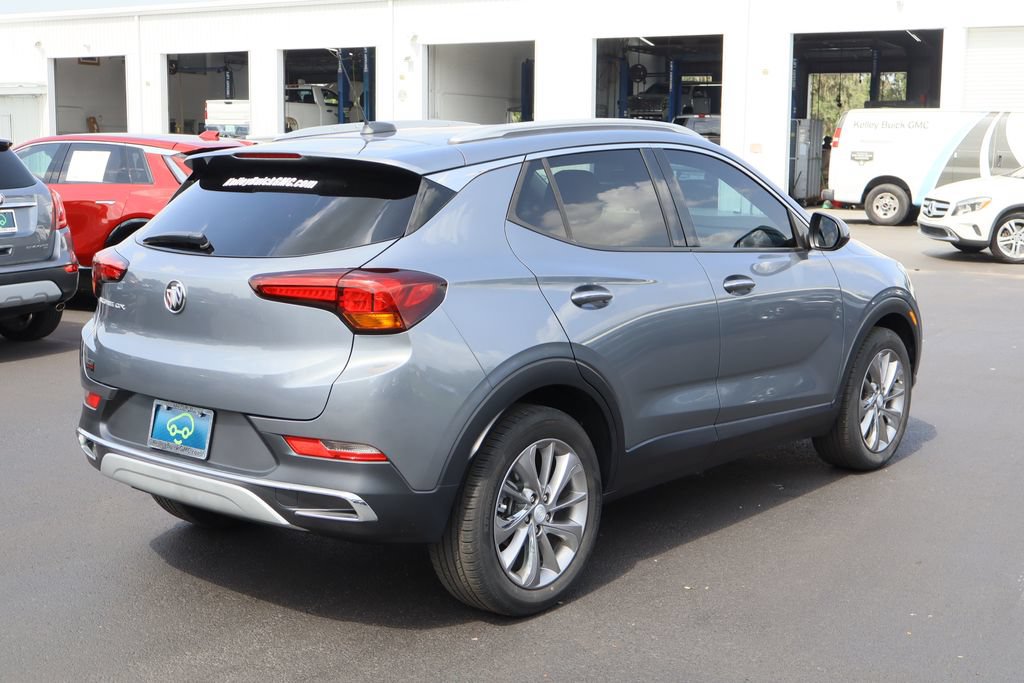 Certified 2022 Buick Encore GX Essence w/ Experience Buick Package FWD image 9