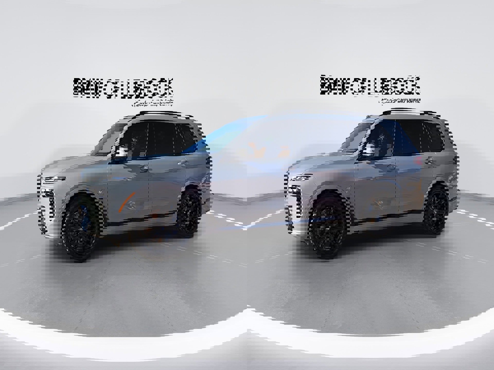 Certified 2026 BMW X7 xDrive40i w/ Executive Package image 5