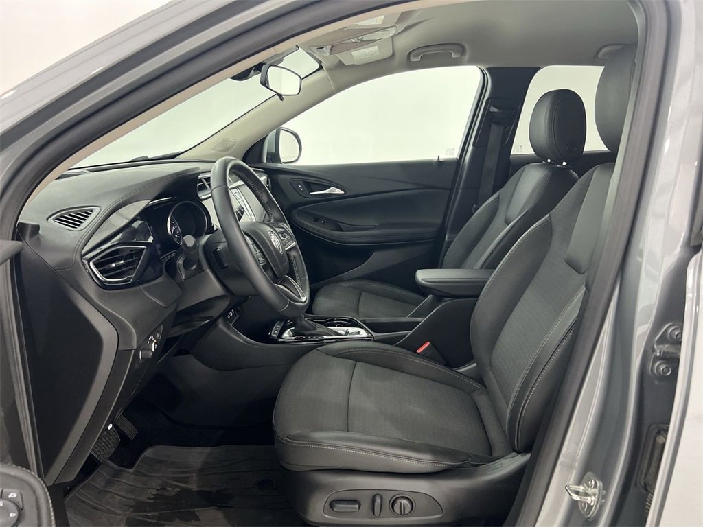 Used 2023 Buick Encore GX Select w/ Safety Package II image 18