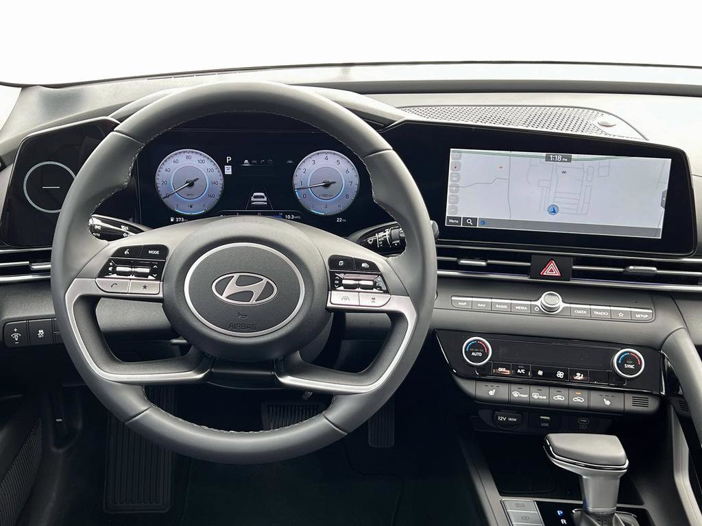 New 2025 Hyundai Elantra Limited FWD image 18