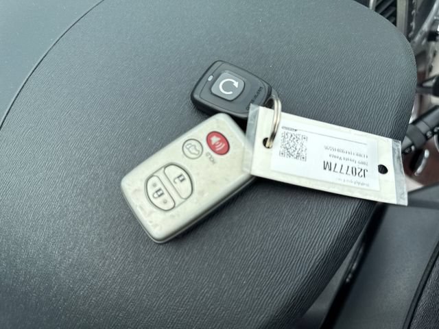 Used 2009 Toyota Venza AWD w/ Premium Pkg #2 image 30