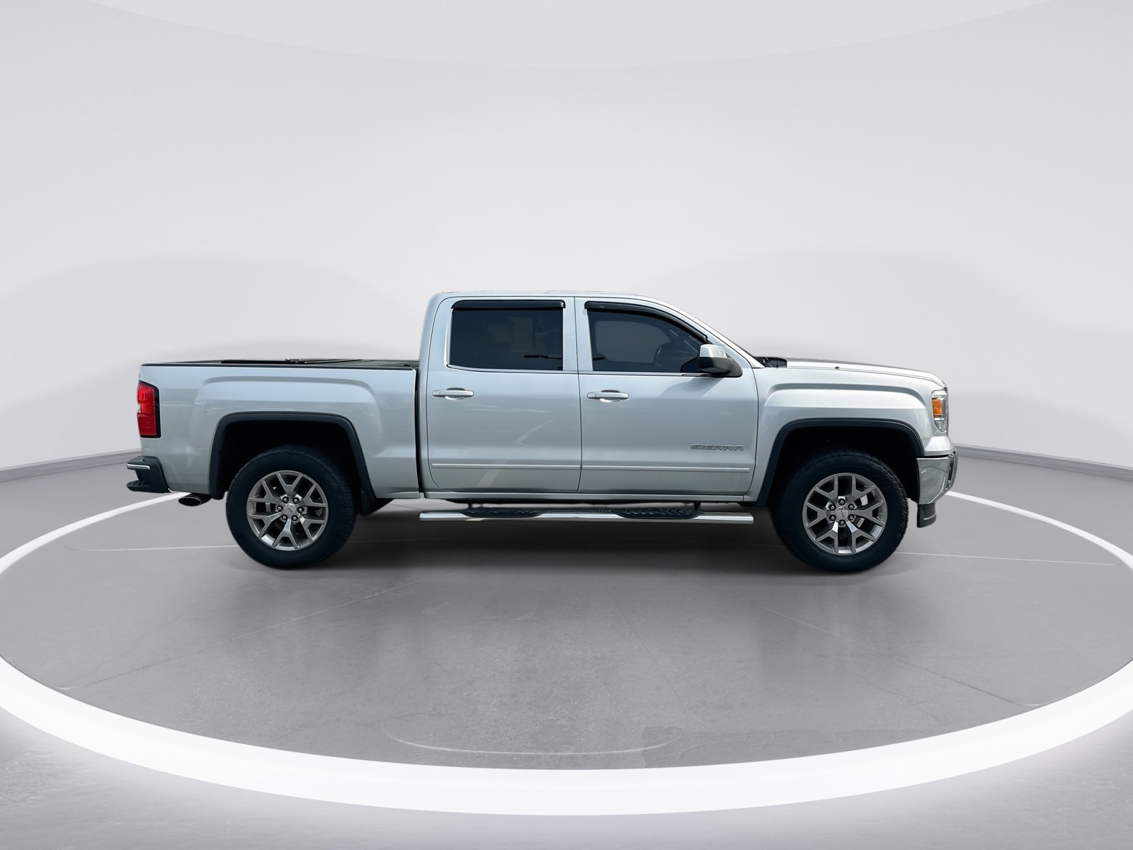 Used 2015 GMC Sierra 1500 SLE w/ SLE Value Package RWD image 10