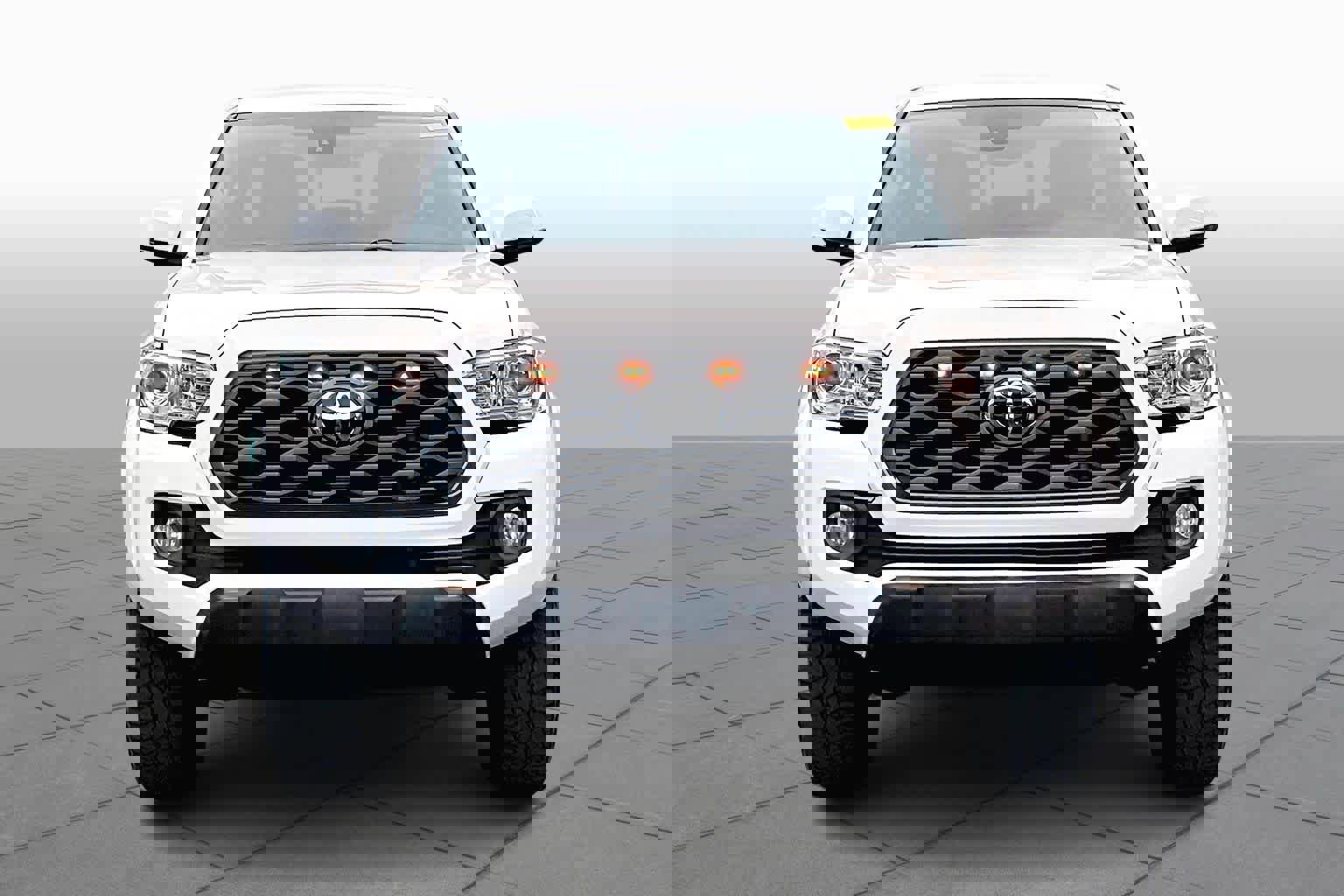 Used 2020 Toyota Tacoma SR5 image 4