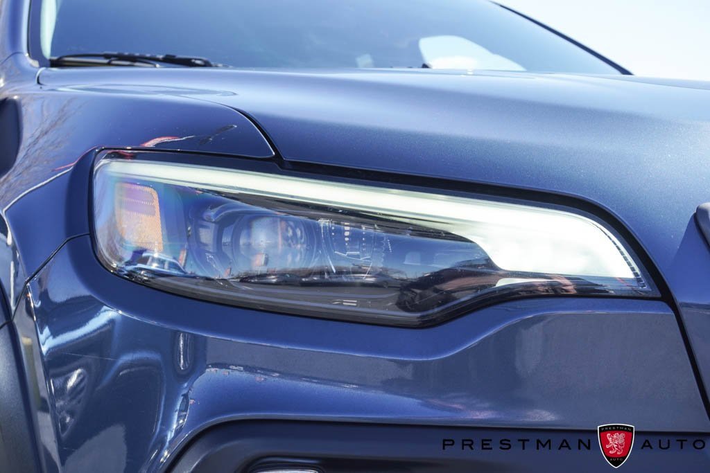 Used 2019 Jeep Cherokee Trailhawk w/ Cold Weather Group image 13