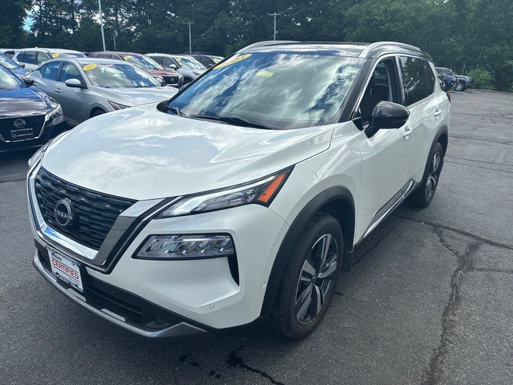 Certified 2023 Nissan Rogue SL w/ SL Premium Package AWD/4WD image 3