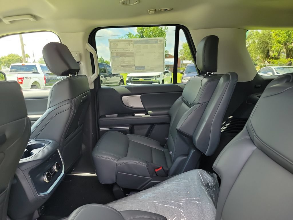 New 2027 Ford Expedition Active RWD image 12