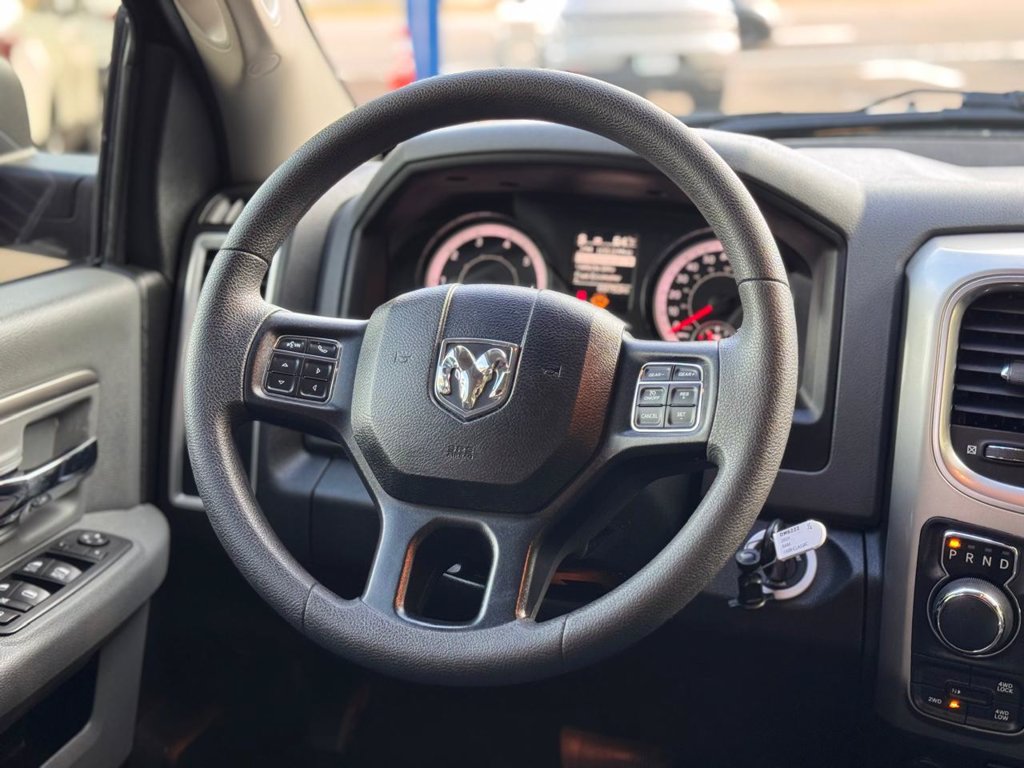 Used 2020 RAM 1500 Warlock AWD/4WD image 25