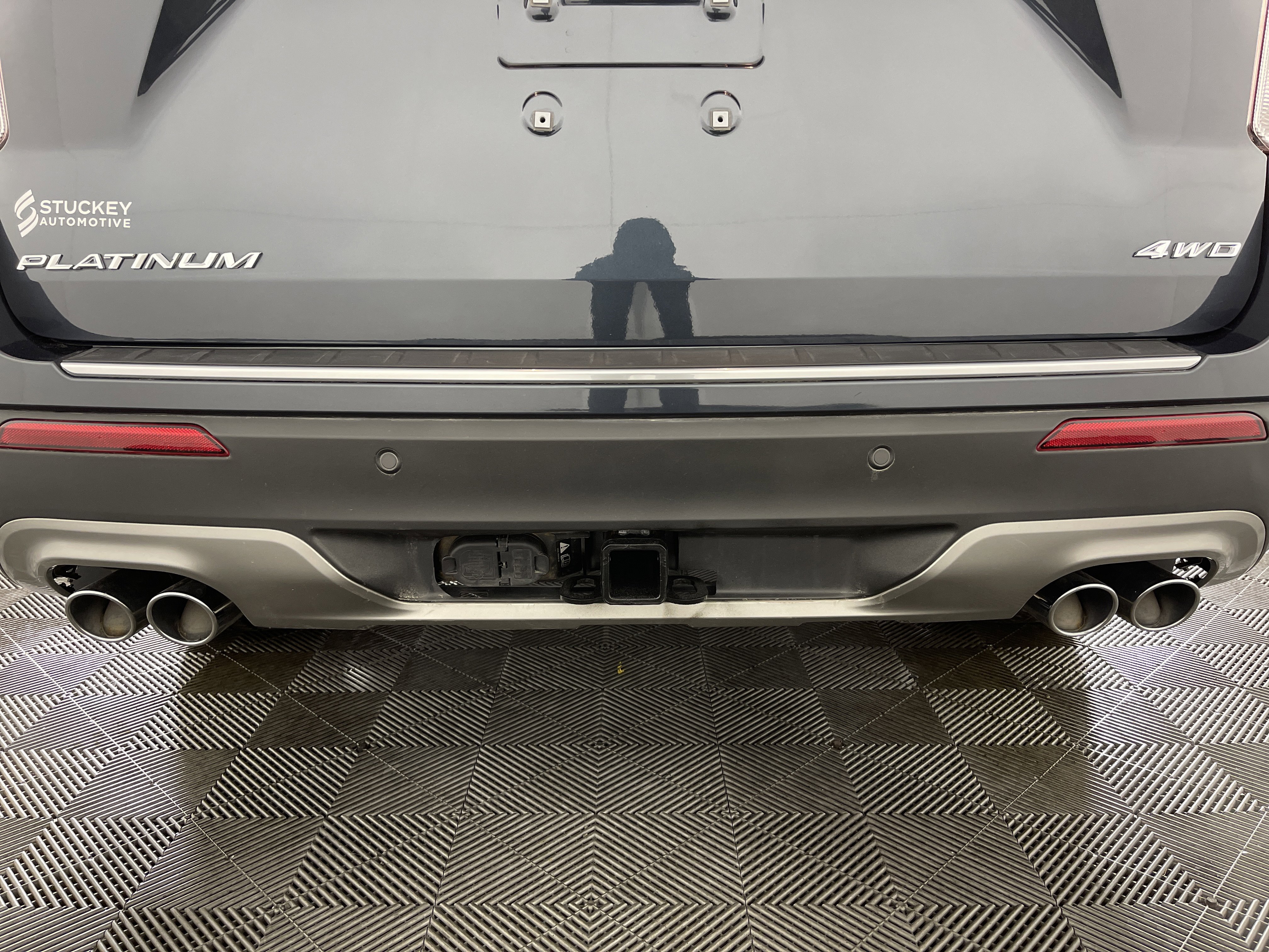 Used 2022 Ford Explorer Platinum w/ Equipment Group 601A image 8