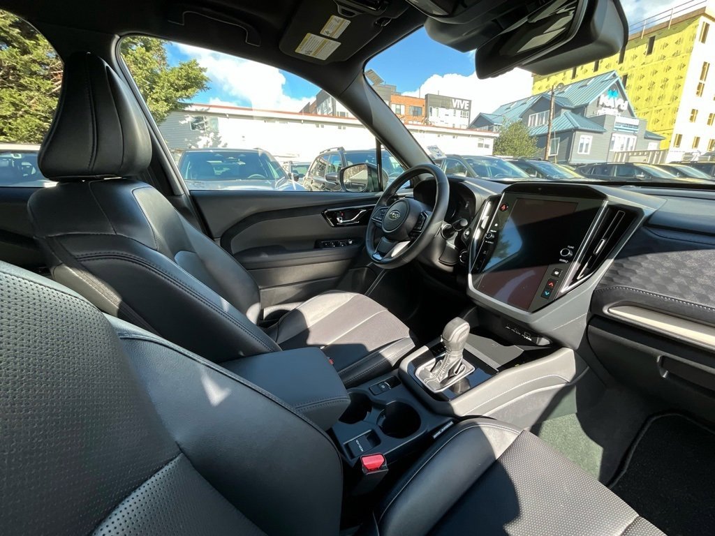 Certified 2025 Subaru Forester Limited image 18
