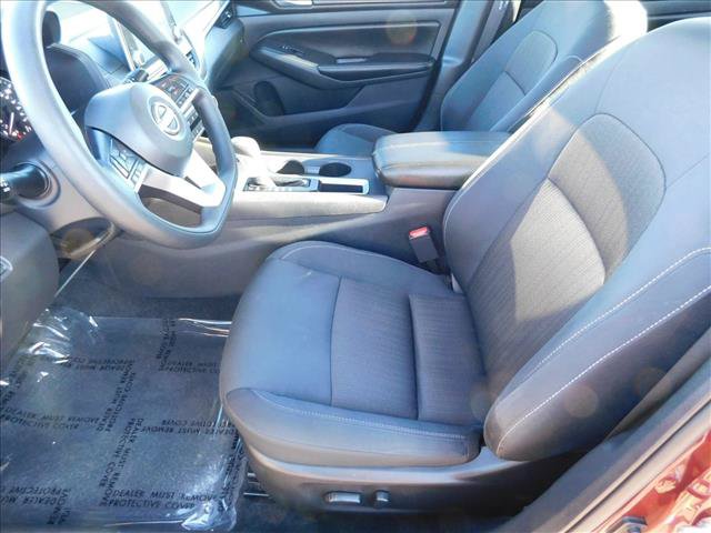 Used 2025 Nissan Altima 2.5 SV FWD image 22