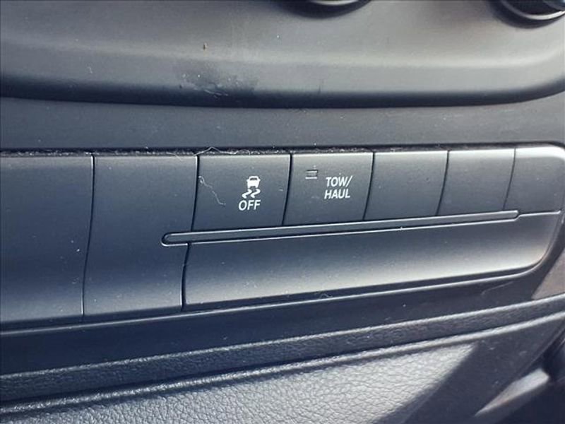 Used 2015 RAM 1500 Express image 20