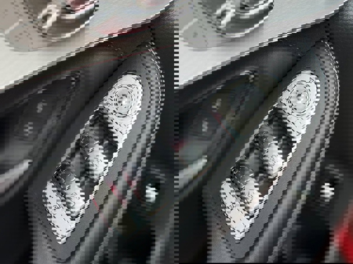 Used 2020 Mercedes-Benz GLC 63 AMG 4MATIC image 16