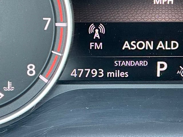 Used 2025 Nissan Rogue SV FWD image 28