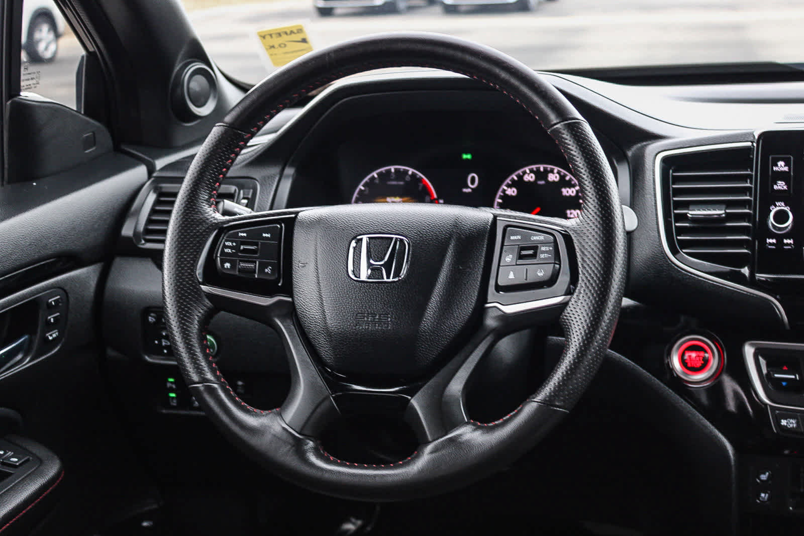 Certified 2025 Honda Ridgeline Black Edition image 14