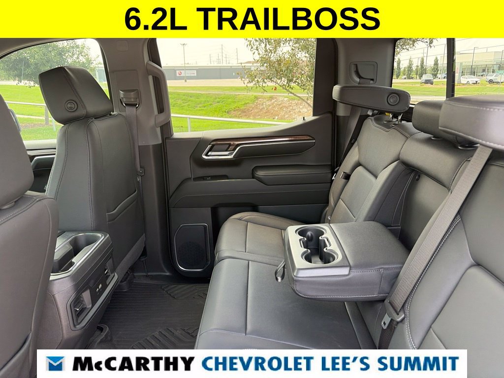 Used 2023 Chevrolet Silverado 1500 LT Trail Boss w/ Convenience Package II AWD/4WD image 44