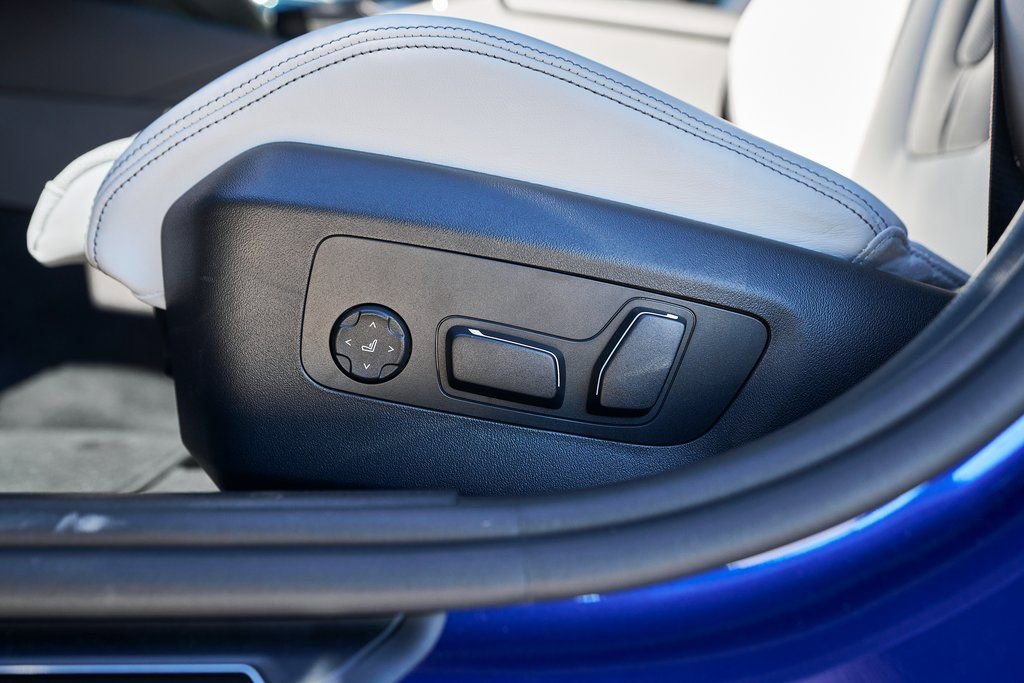 Used 2025 BMW M5 Touring image 33