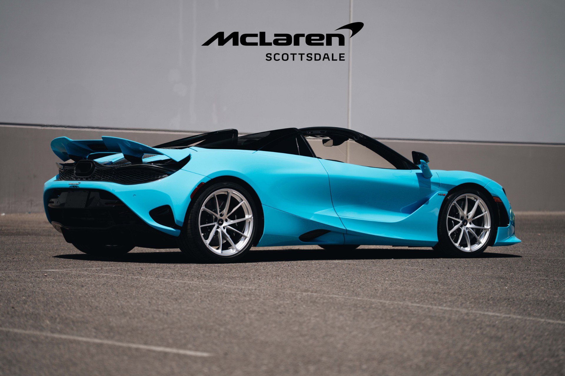 Used 2025 McLaren 750S Spider image 10