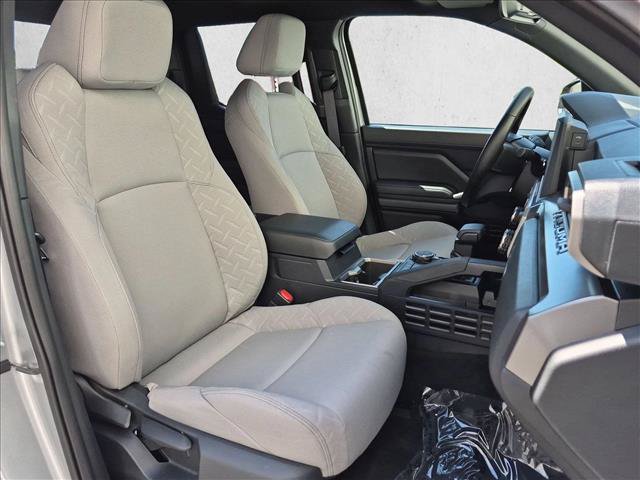 Used 2024 Toyota Tacoma SR5 AWD/4WD image 24