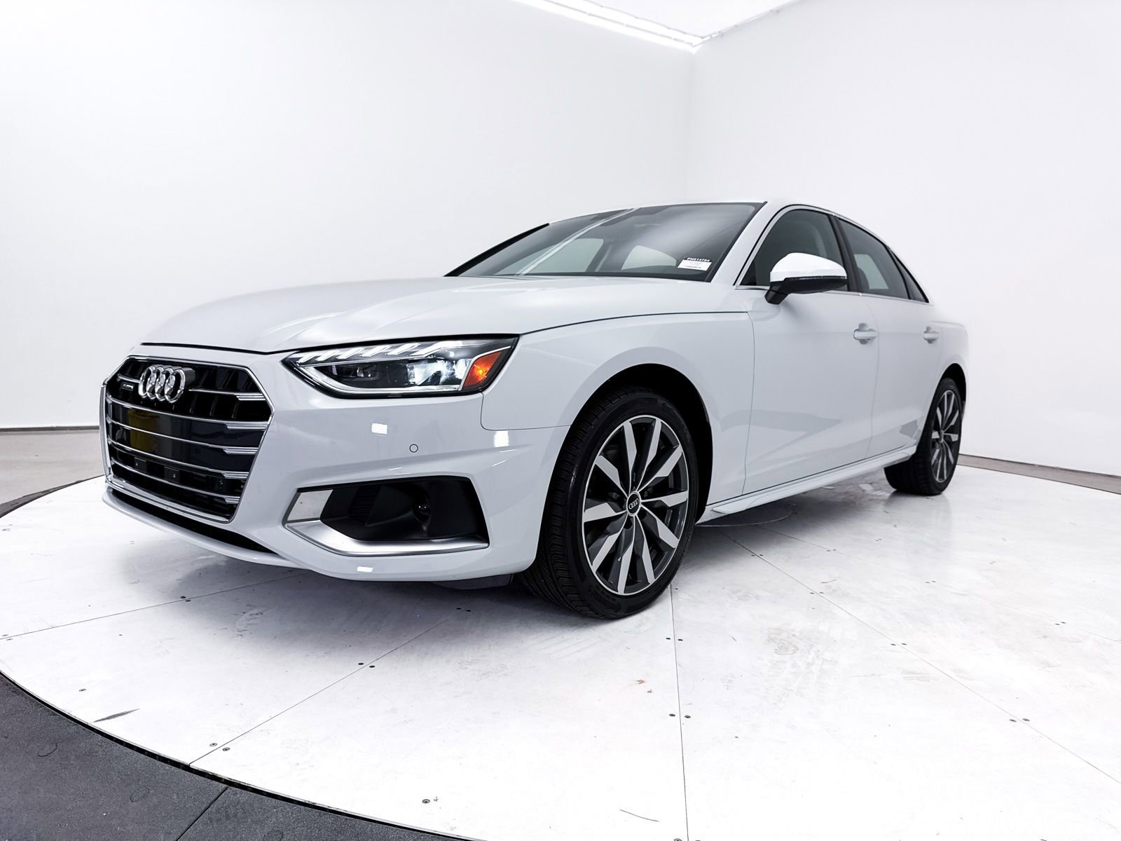 Used 2023 Audi A4 2.0T Premium w/ Convenience Package image 14