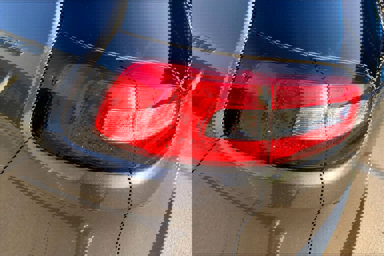 Used 2017 Jeep Cherokee Limited image 29