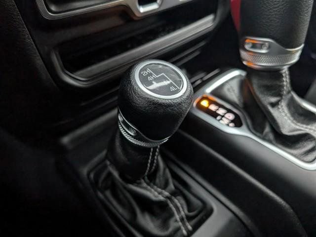 Used 2020 Jeep Wrangler Unlimited Sahara image 23