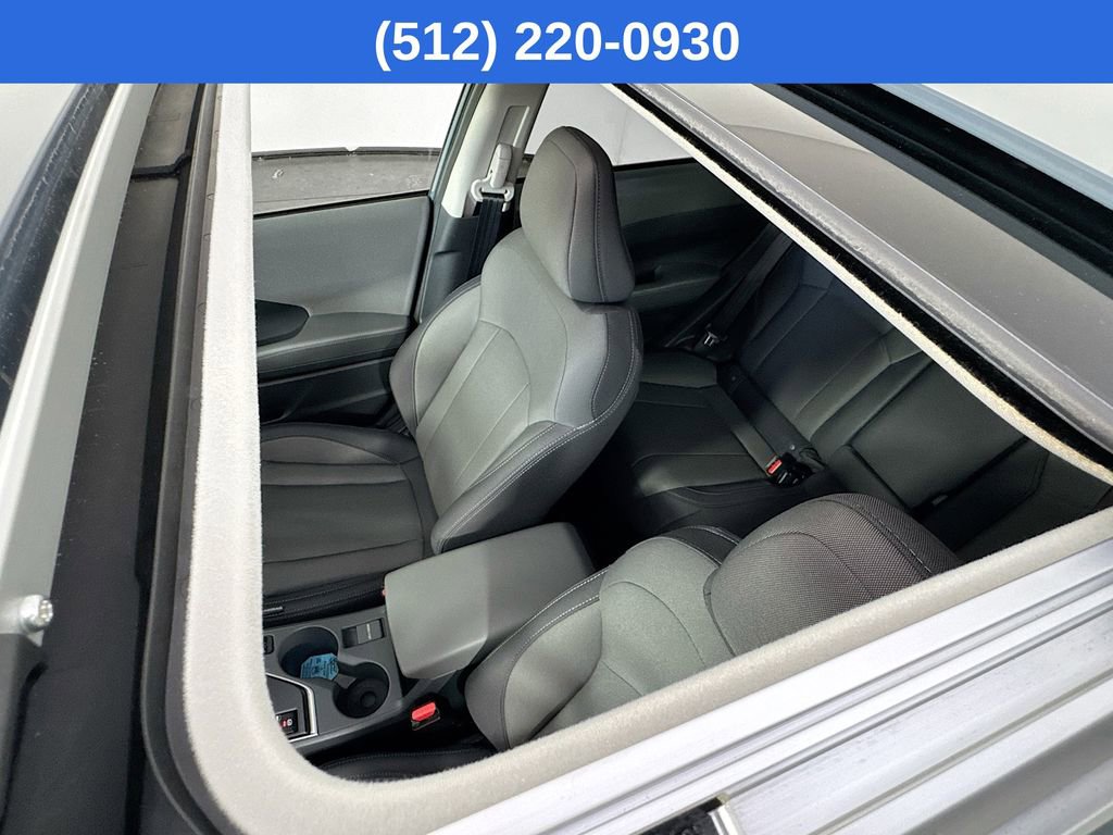 Used 2025 Subaru Crosstrek 2.0i Premium image 27