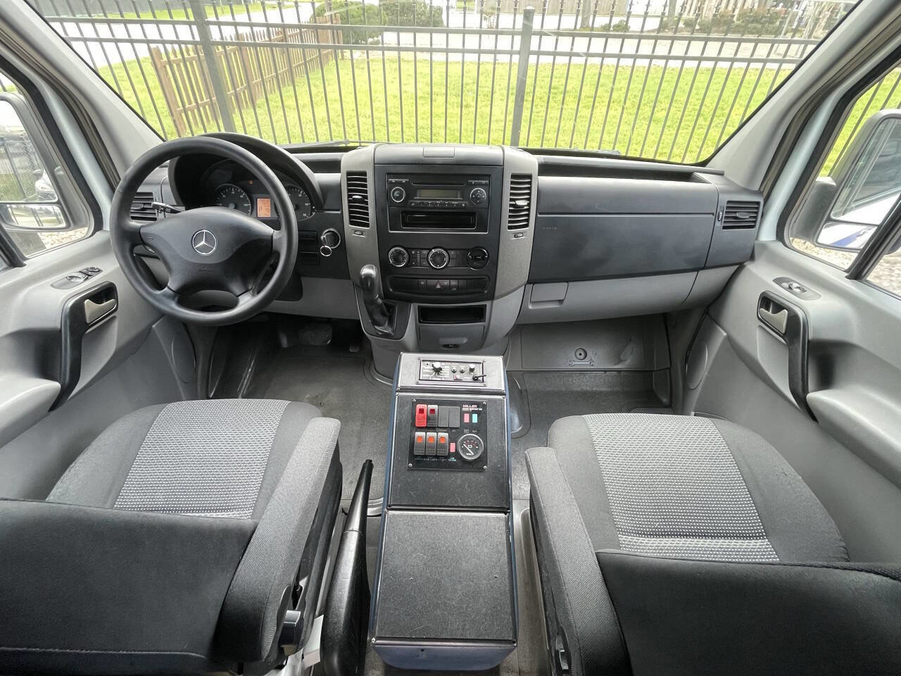 Used 2012 Mercedes-Benz Sprinter 2500 image 18