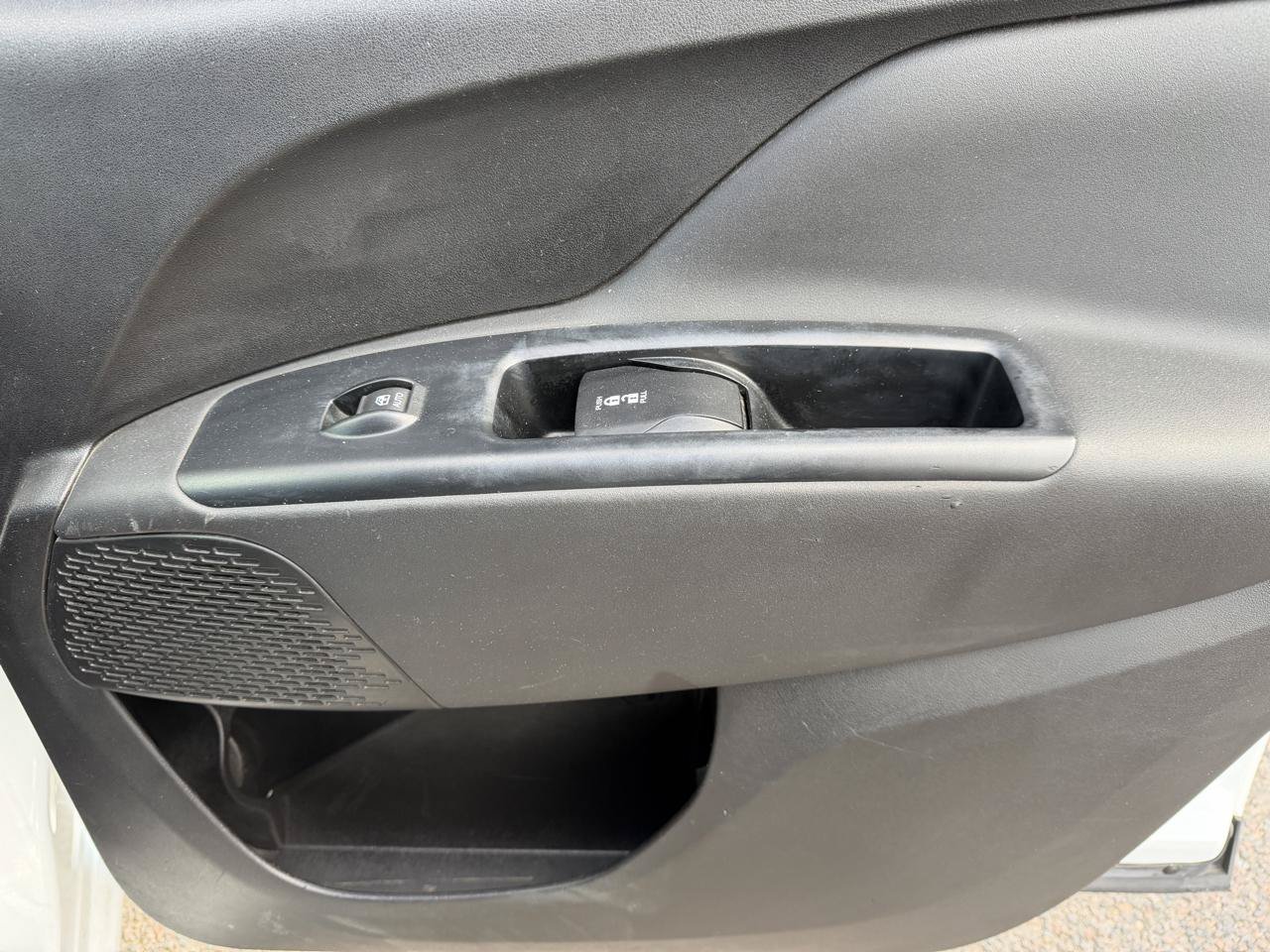 Used 2016 RAM ProMaster City Tradesman w/ Rear Back-up Camera Group FWD image 18