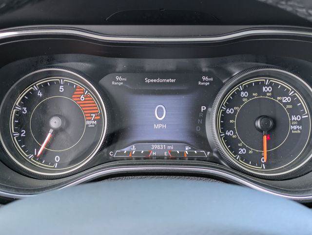 Certified 2022 Jeep Cherokee Latitude Lux w/ Sun & Sound Group AWD/4WD image 20