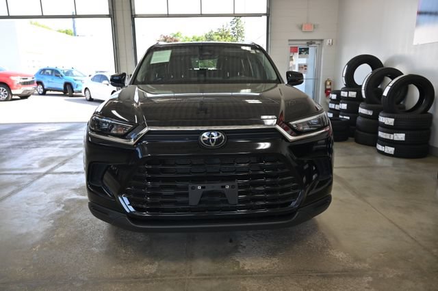 Used 2024 Toyota Grand Highlander AWD image 2