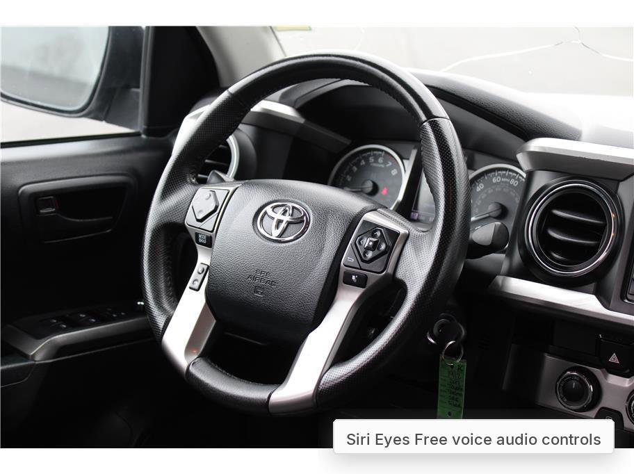 Used 2017 Toyota Tacoma SR5 w/ Tow Package AWD/4WD image 8