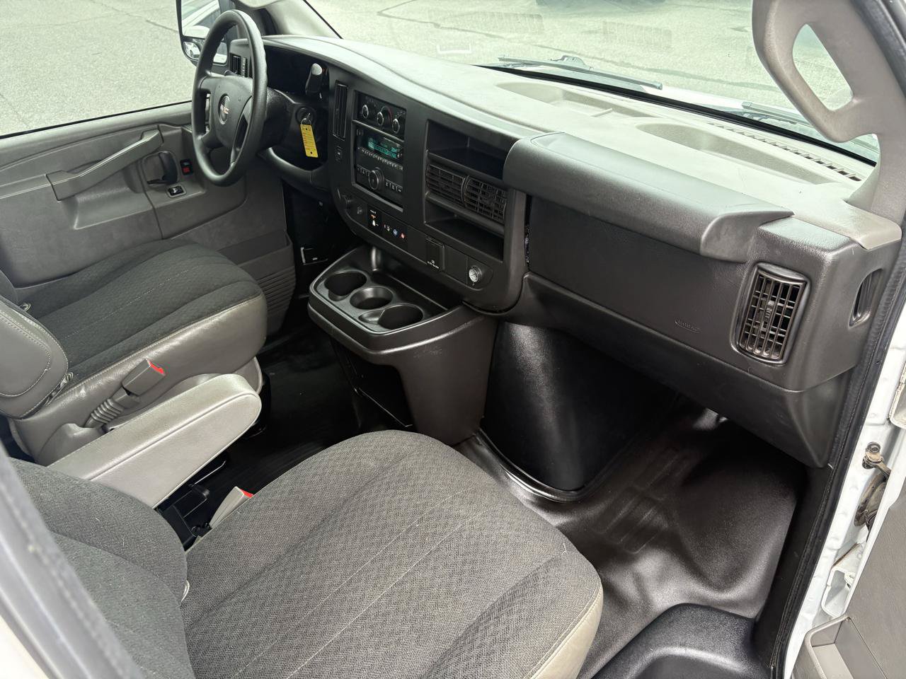 Used 2020 GMC Savana 2500 w/ Driver Convenience Package RWD image 22