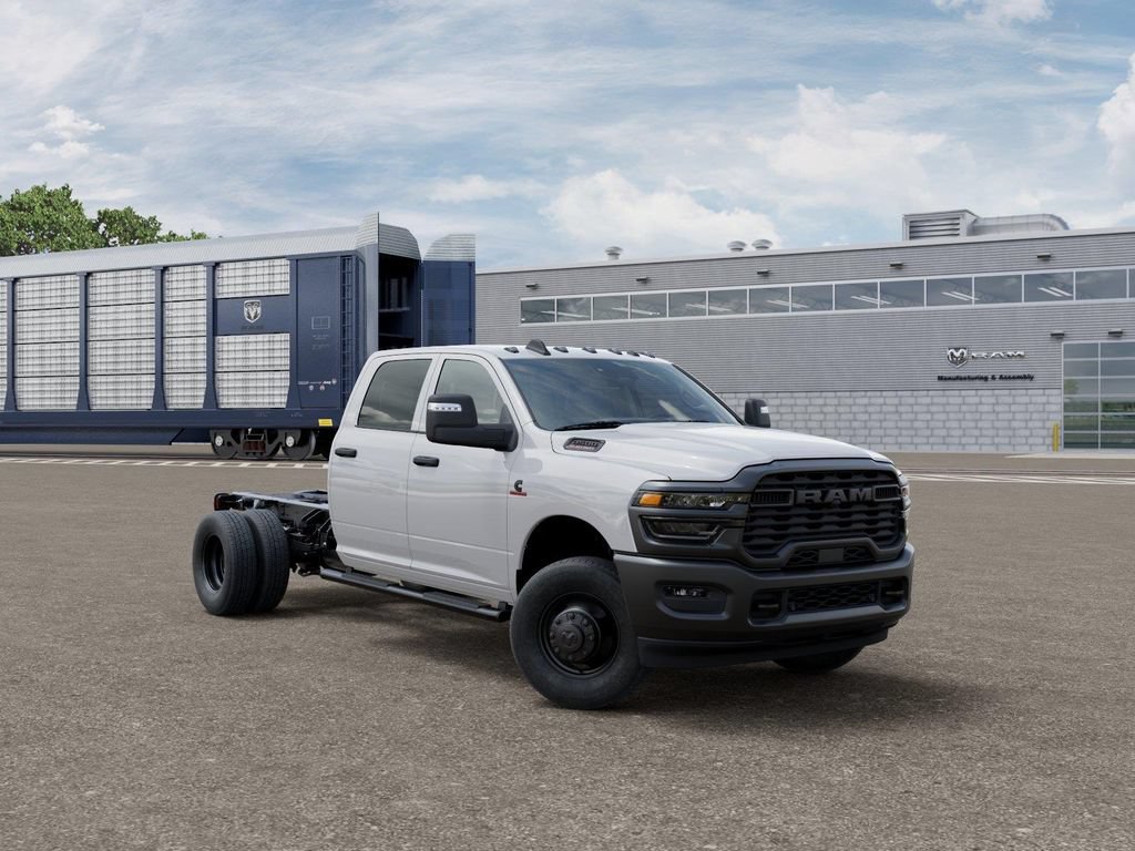 New 2026 RAM 3500 Tradesman AWD/4WD image 6