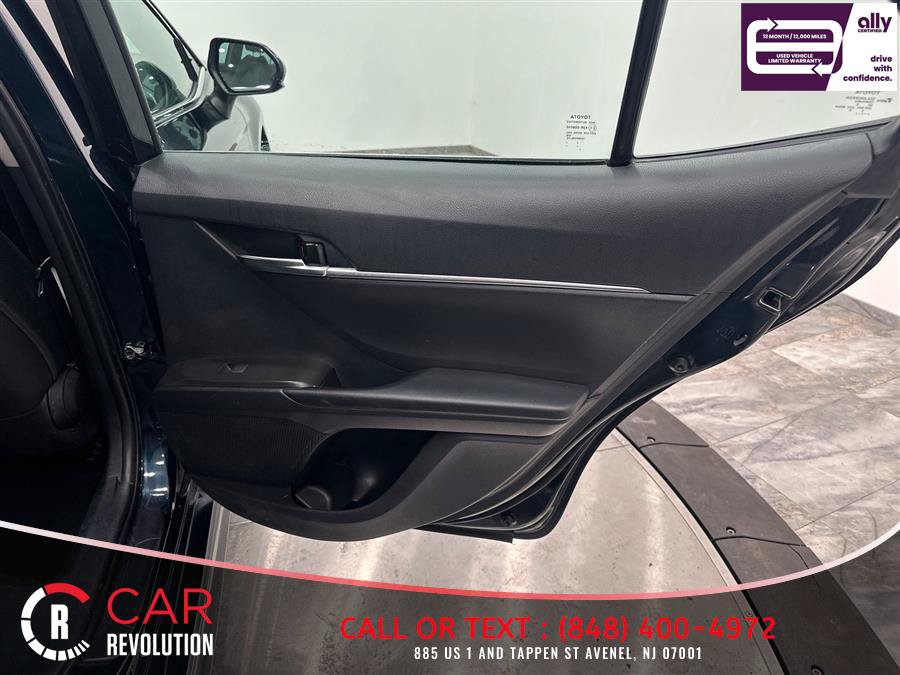 Used 2021 Toyota Camry SE FWD image 41
