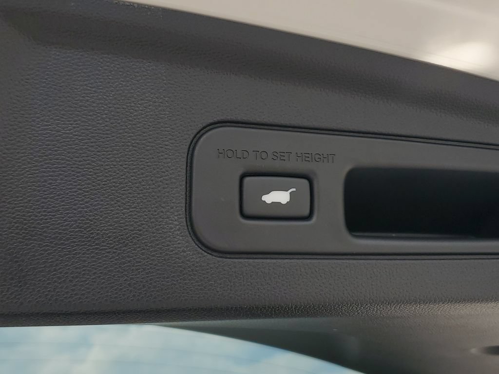 Certified 2024 Acura MDX w/ Technology Package FWD image 10