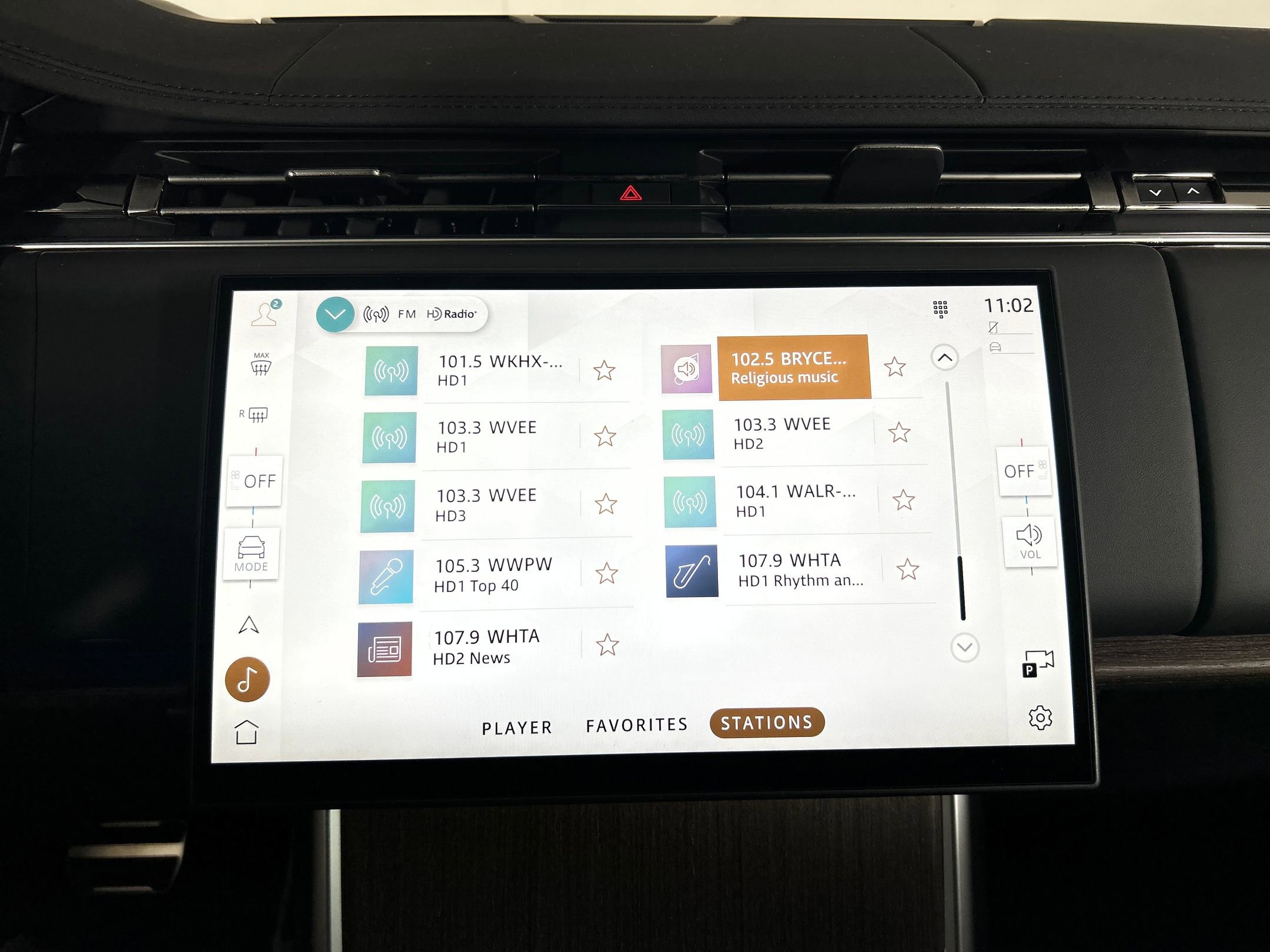 New 2025 Land Rover Range Rover SE image 25