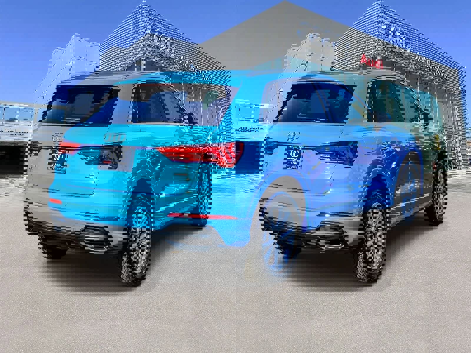 Used 2022 Audi Q3 2.0T Premium image 4