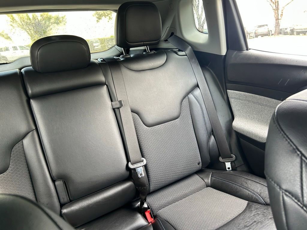 Certified 2022 Jeep Compass Latitude image 16