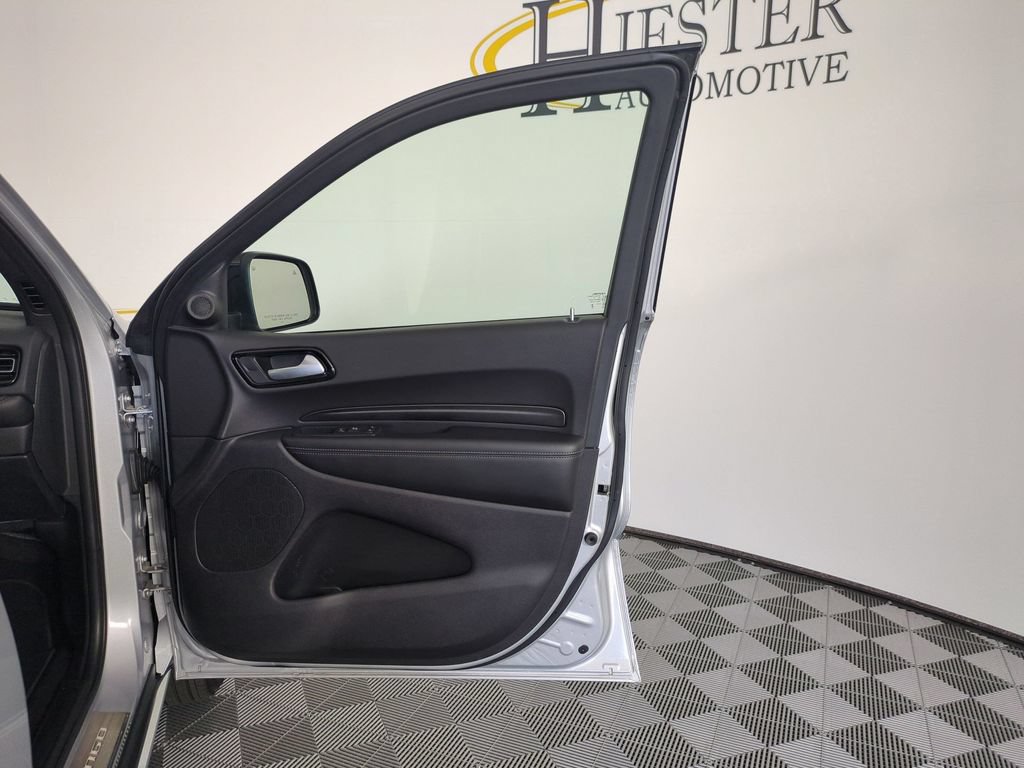 Certified 2024 Dodge Durango SXT w/ 3rd Row Seating Group RWD image 35