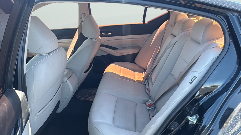 Used 2020 Nissan Altima 2.5 S FWD image 32