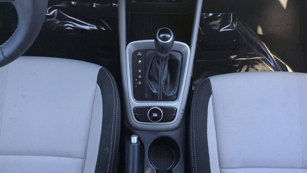 Certified 2024 Hyundai Venue SEL FWD image 15