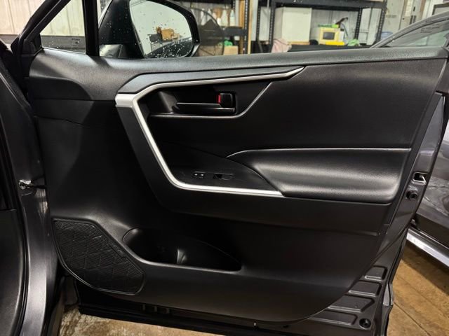 Used 2024 Toyota RAV4 LE image 12