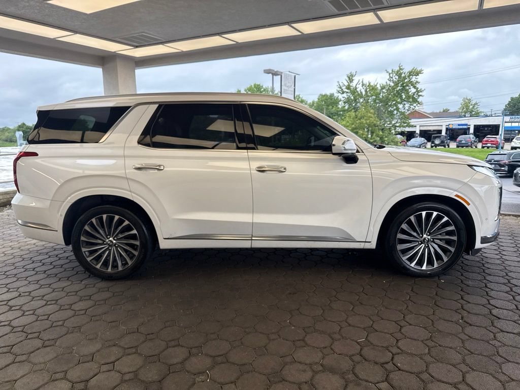 Used 2023 Hyundai Palisade Calligraphy AWD/4WD image 5