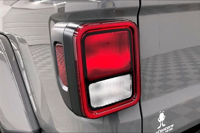 Used 2021 Jeep Gladiator Rubicon image 35