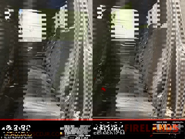 New 2026 RAM 1500 4x4 Crew Cab image 18