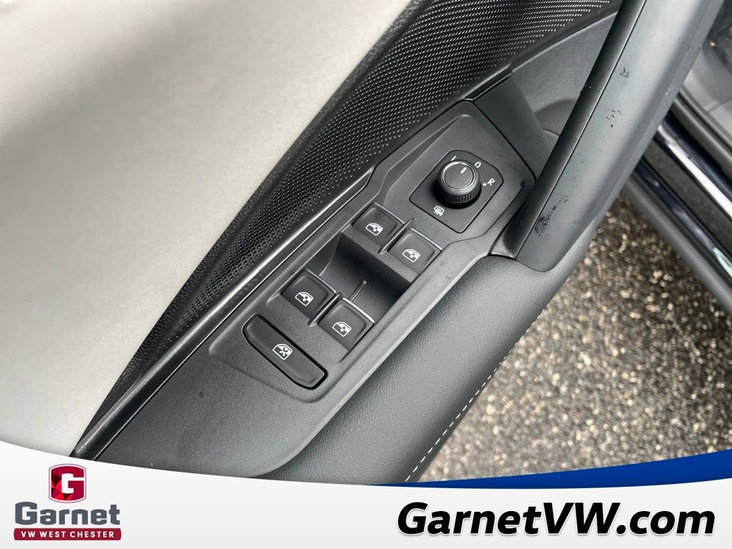 New 2026 Volkswagen Tiguan SE image 11